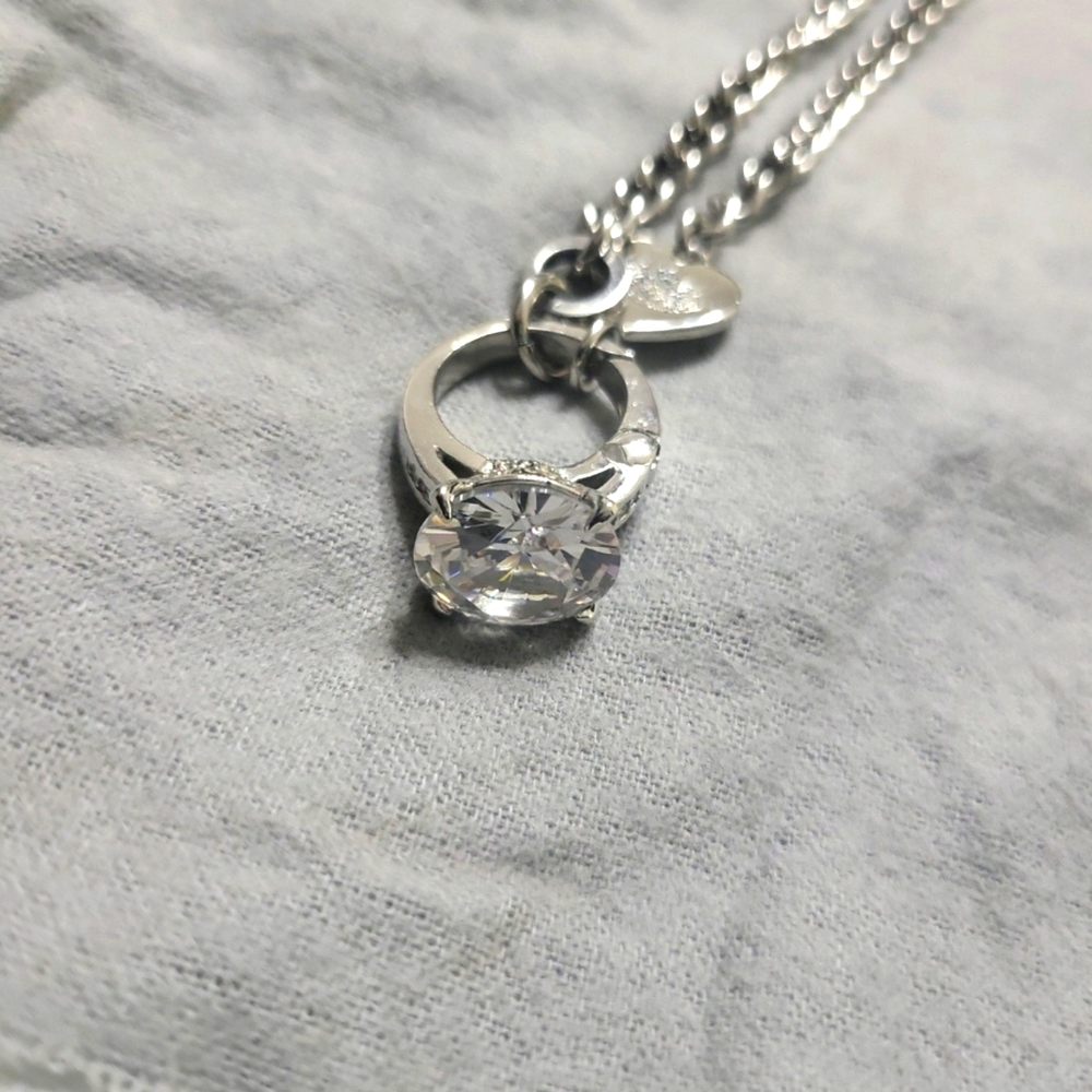 Juicy couture Engagement Ring Necklace